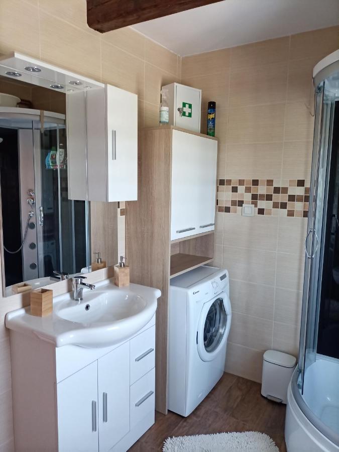 Ferienwohnung Kuca Za Odmor Braco Donji Zvecaj Exterior foto