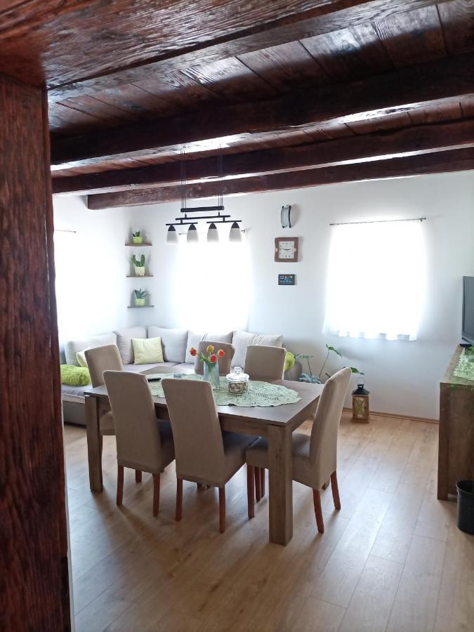 Ferienwohnung Kuca Za Odmor Braco Donji Zvecaj Exterior foto